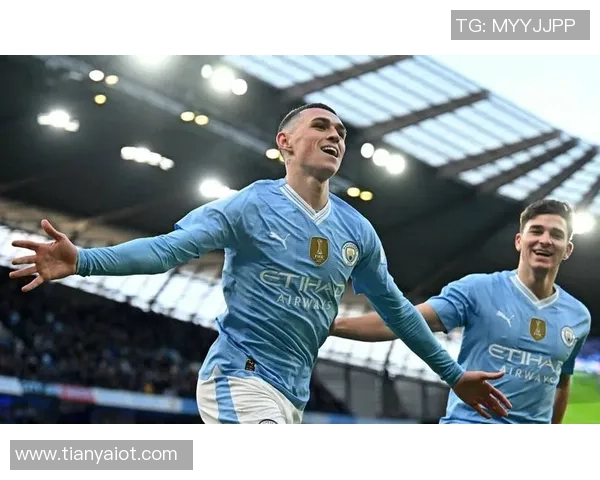 福登领衔曼城新赛季崛起之路展现年轻球员的无限潜力与激情