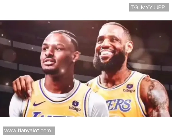 詹姆斯父子携手共赴NBA选秀舞台布朗尼正式宣布参选