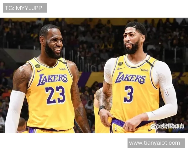 2020年10月1日湖人对热火精彩直播回顾与赛后分析