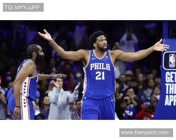 乔尔恩比德的篮球之路与NBA生涯的辉煌成就探讨