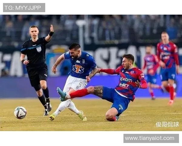 休斯顿队与明尼苏达队的激烈对决展现足球魅力与团队精神