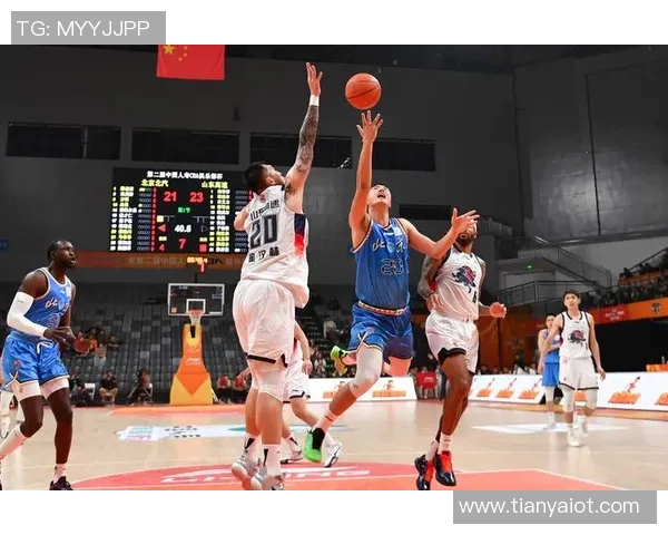 翟晓川的篮球之路：从青涩少年到CBA明星的成长故事与奋斗历程