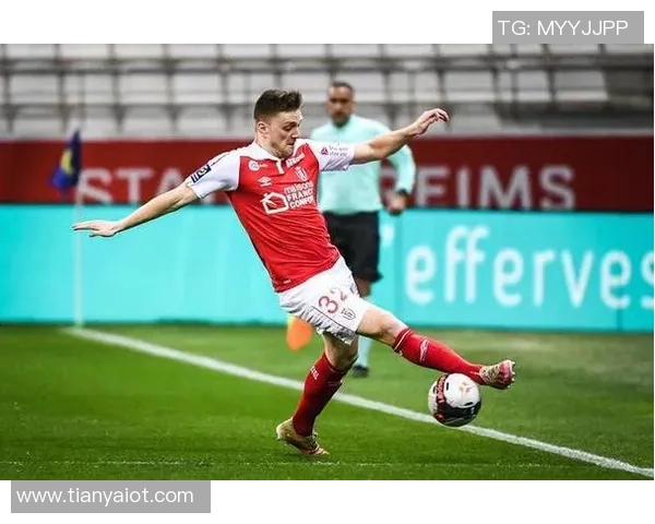 亚眠与兰斯对决前瞻及比分预测分析，谁能笑到最后