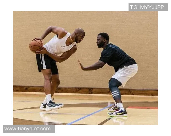 克里斯保罗:篮球场上的智者与领导者的传奇之路