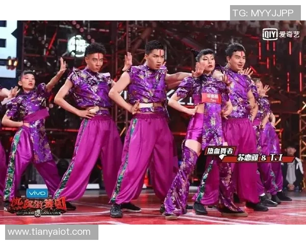 南京街舞队战术揭秘:街舞巨献背后的故事与技巧分析