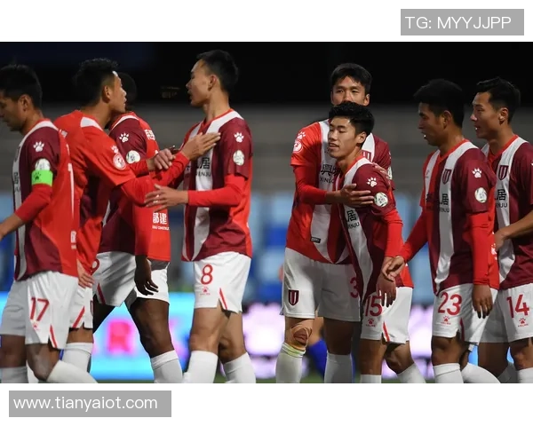 成都排球队状态解析:聚焦球队表现与未来发展方向 成都排球队状态解析:聚焦球队表现与未来发展方向