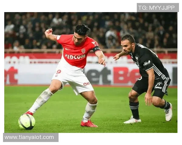 法甲激战甘冈主场迎战摩纳哥全力争胜展现实力