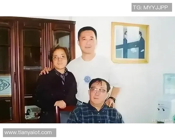 篮球明星李刚的传奇之路与奋斗精神激励年轻一代追逐梦想